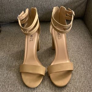Rue21 nude leather heels